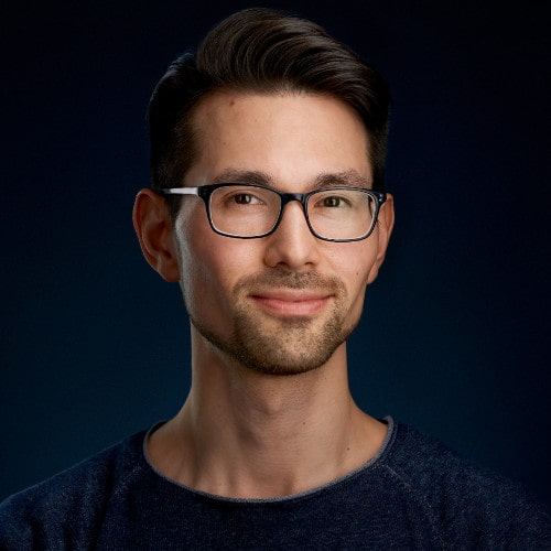 Akira-Sebastian Poncette